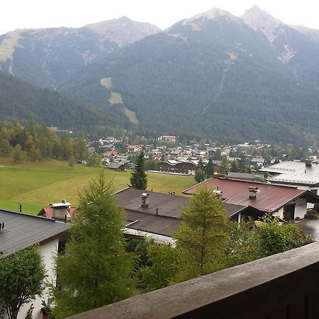 Haus Fichtenstamm Seefeld in Tirol Luaran gambar